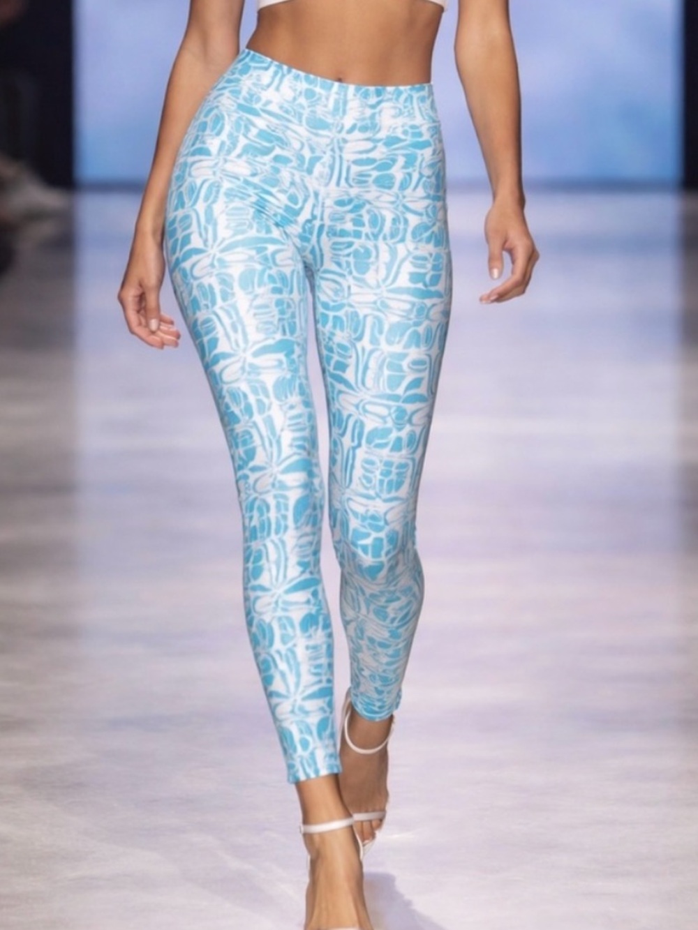 `NWOT Small Lilly Pulitzer indigenous animal print Leggings